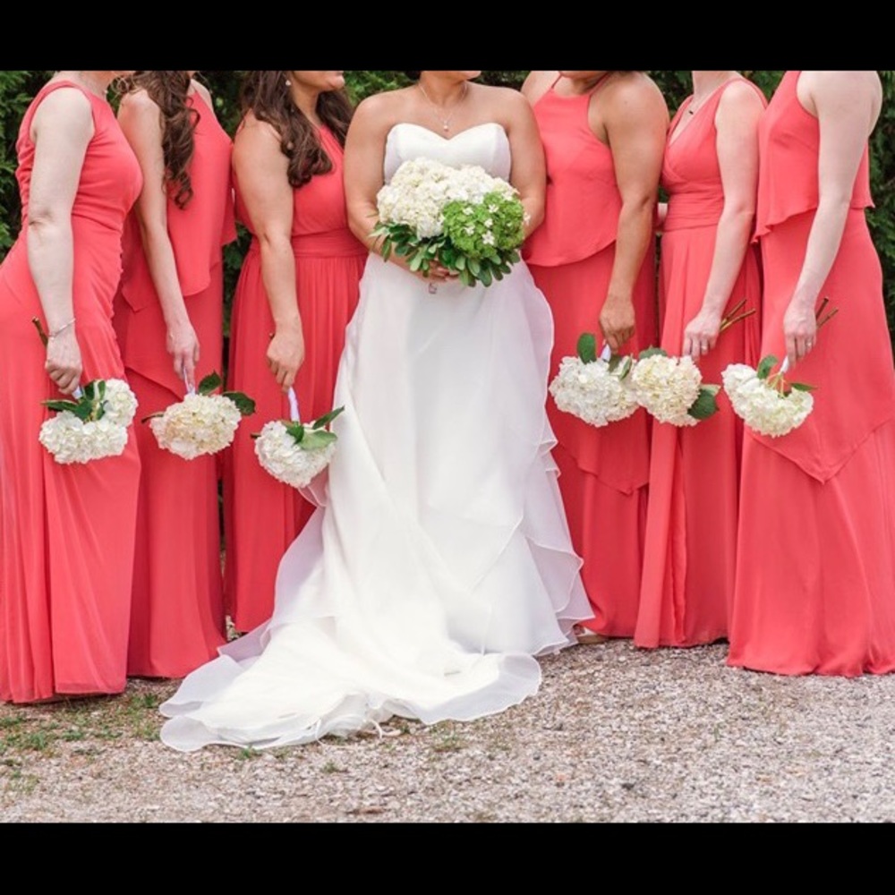 Beautiful Strapless White Wedding Dress (8-10)